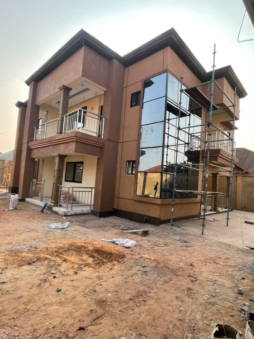 Construction d'une villa à étage par NGKS Services
